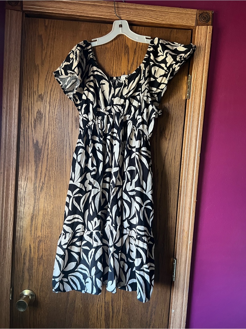 Black & White Leaf-Print Women's Dress 14W